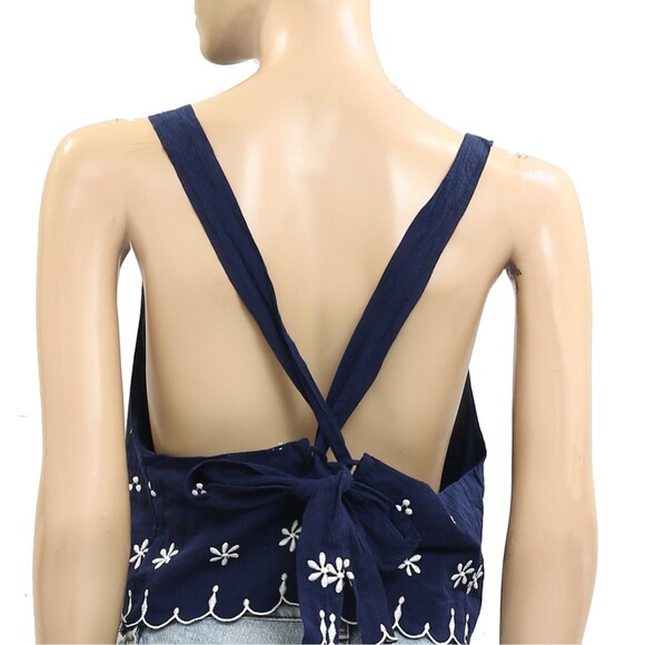 Free People Kayla Solid Embroidered Cropped Blouse Top Floral Cotton XL 280046 - Picture 7 of 7